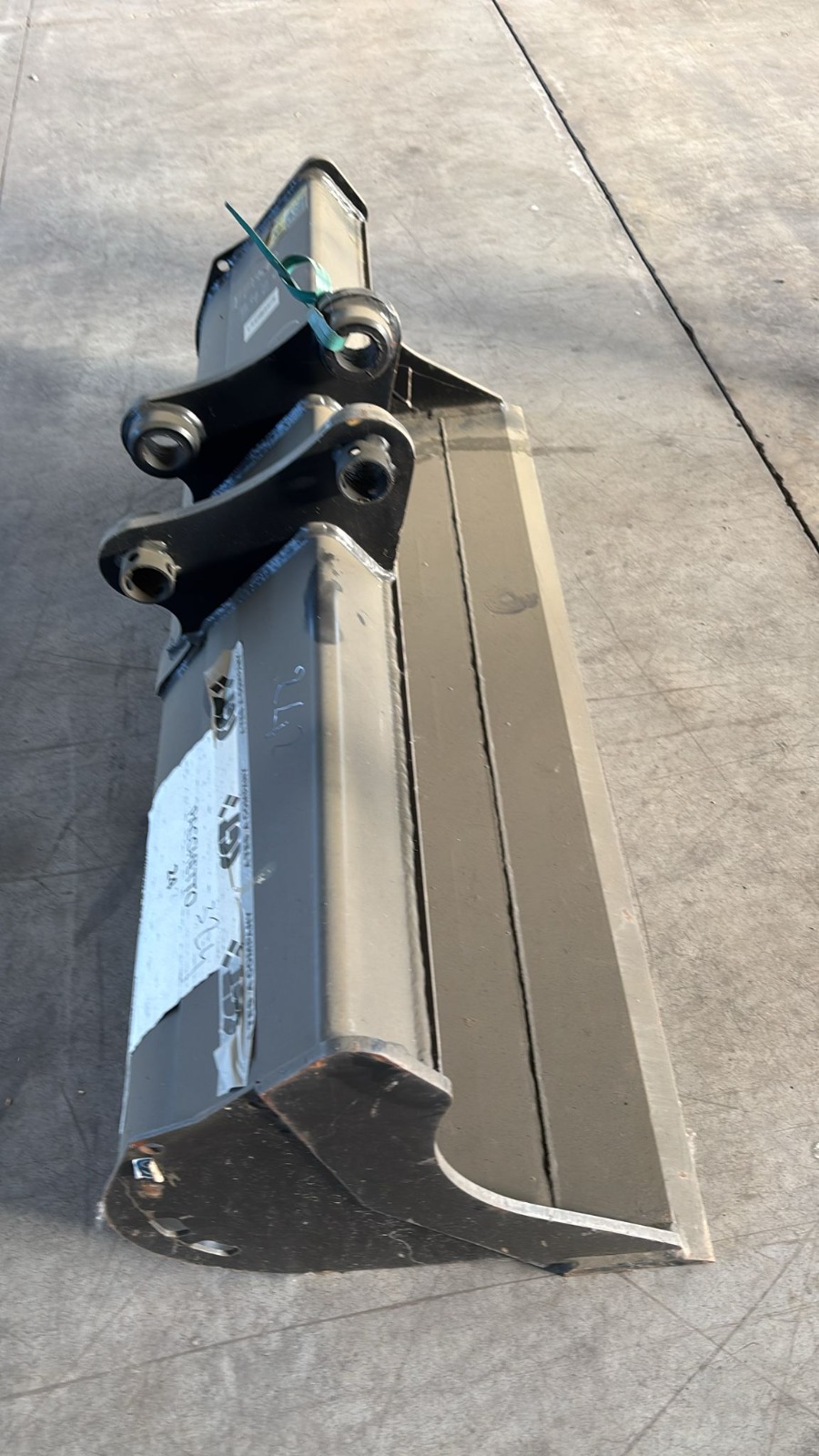 Benna per escavatore – Code 242, attacco 50 QT