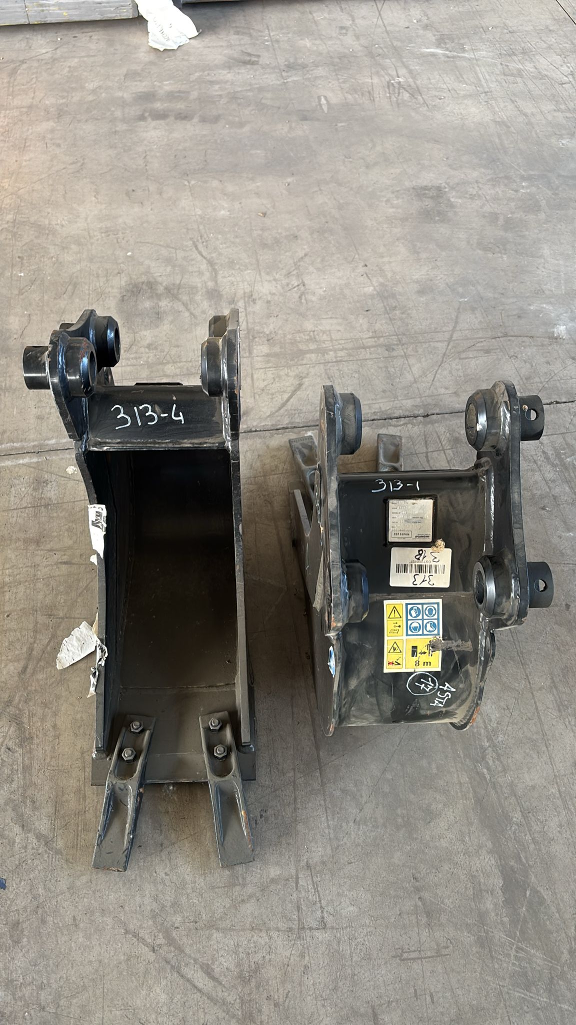 Benna per escavatore – Code 313-1 e 313-4, attacco 30 q