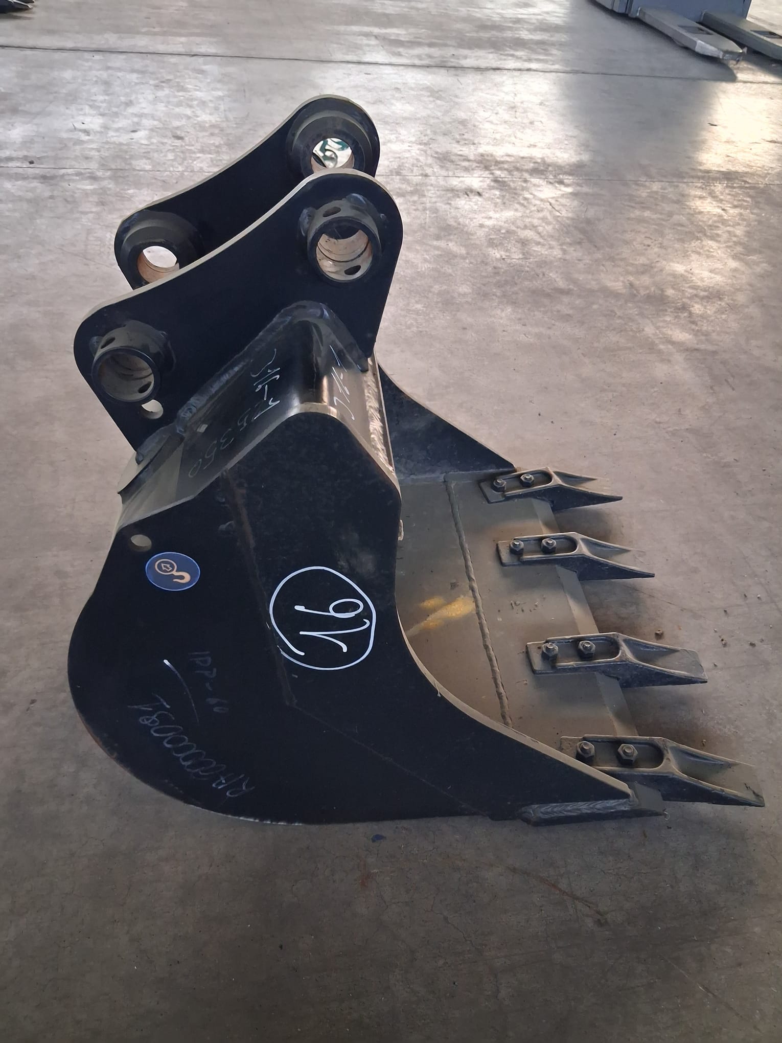 Benna per escavatore – Code 316-1, attacco 30 q