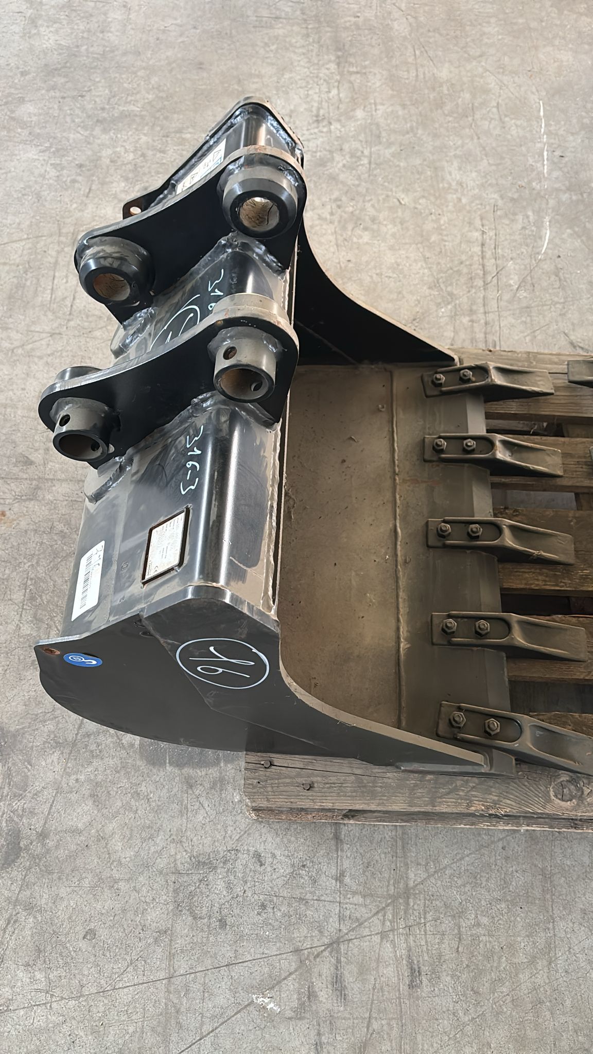 Benna per escavatore – Code 316-3, attacco 30 q